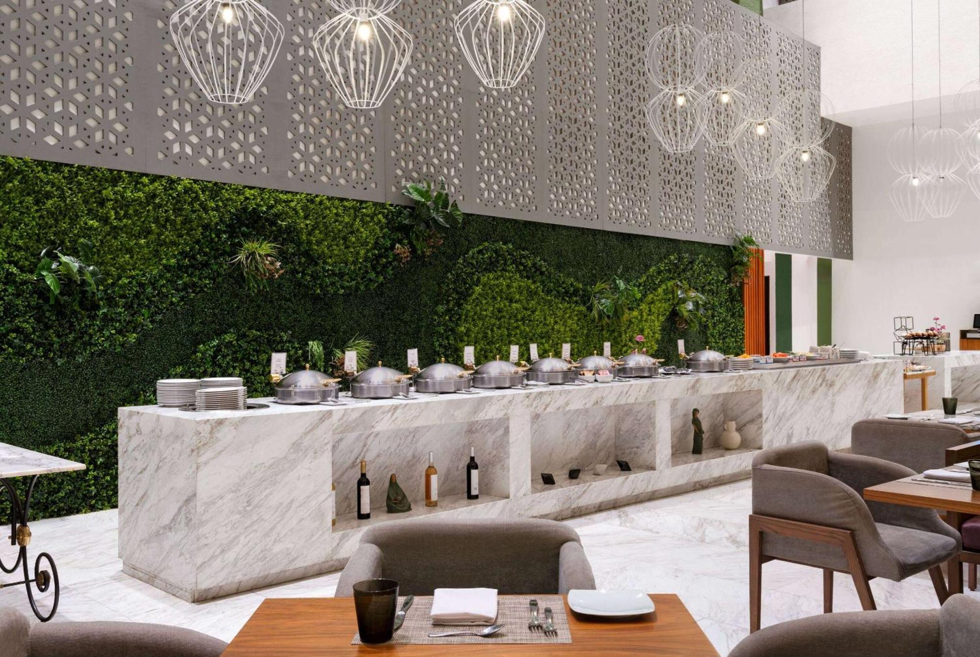 Wyndham Monterrey Ambassador Centro Hotel Exterior photo